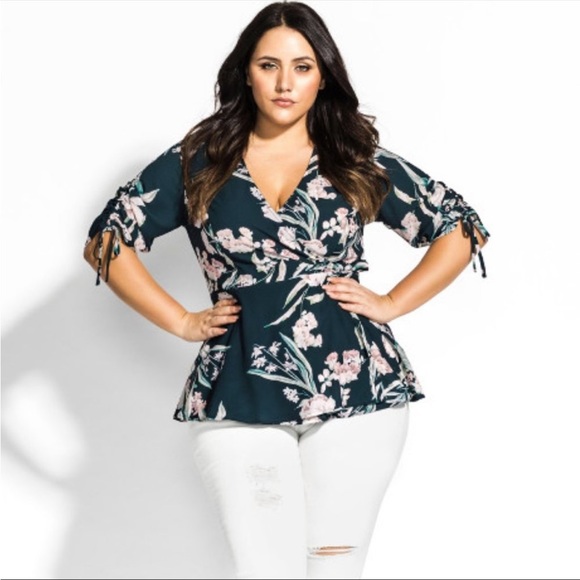 City Chic Top Fresh Fields - Picture 1 of 4